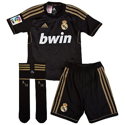 No quiero después de esto Mal funcionamiento Conjunto niño negro oro Real Madrid | Kit Real Madrid Negro oro | Conjunto  real madrid negro niño | equipación niño negro oro